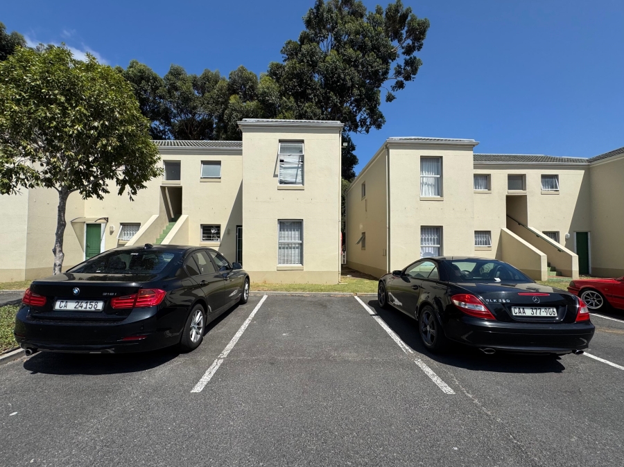 2 Bedroom Property for Sale in Kenilworth Western Cape